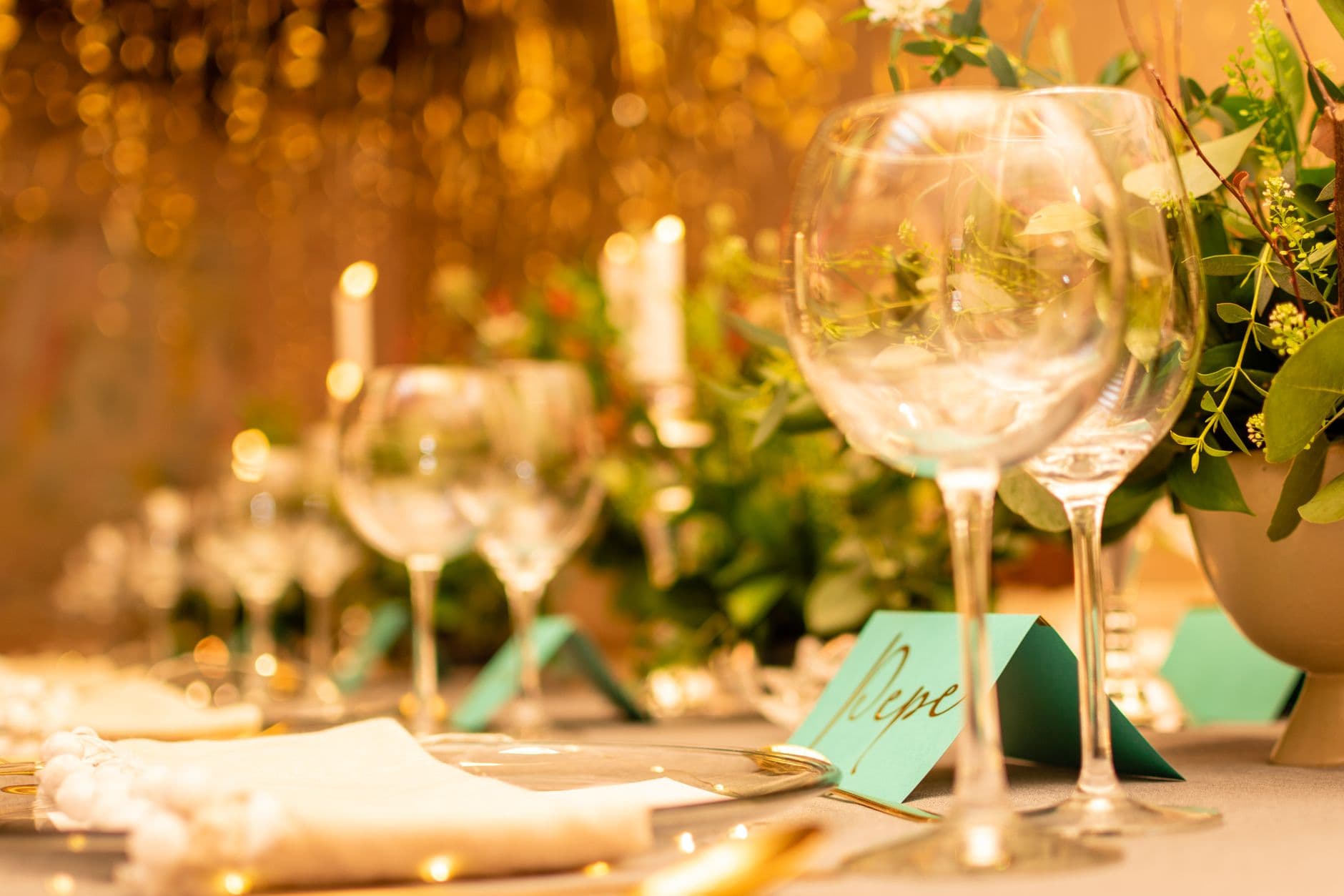 Guest List Management: How to Track RSVPs, Meals, and Groups Without Losing Your Mind