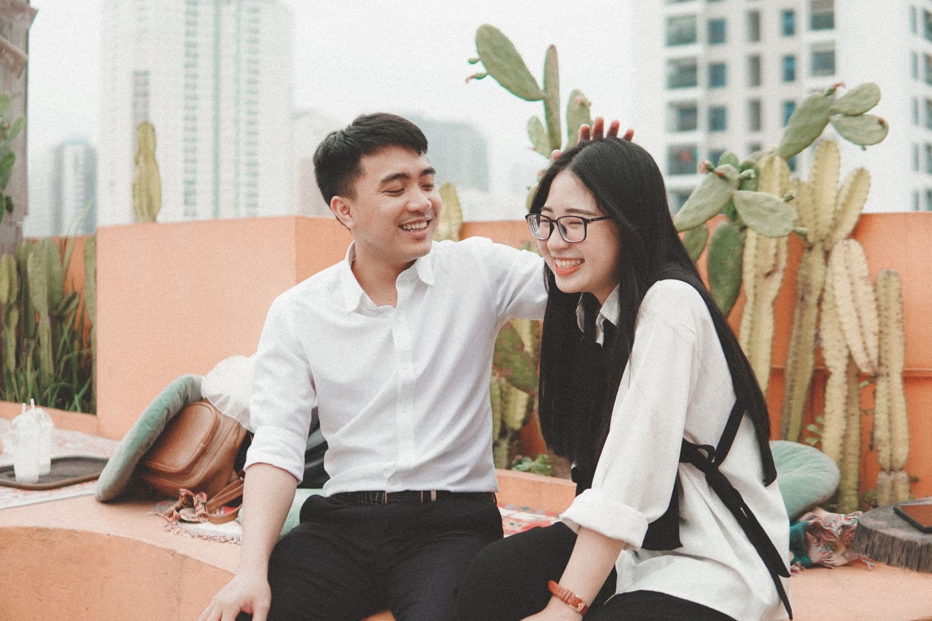 Proposal and Engagement Photo Sharing: How to Capture the Moment They Said Yes