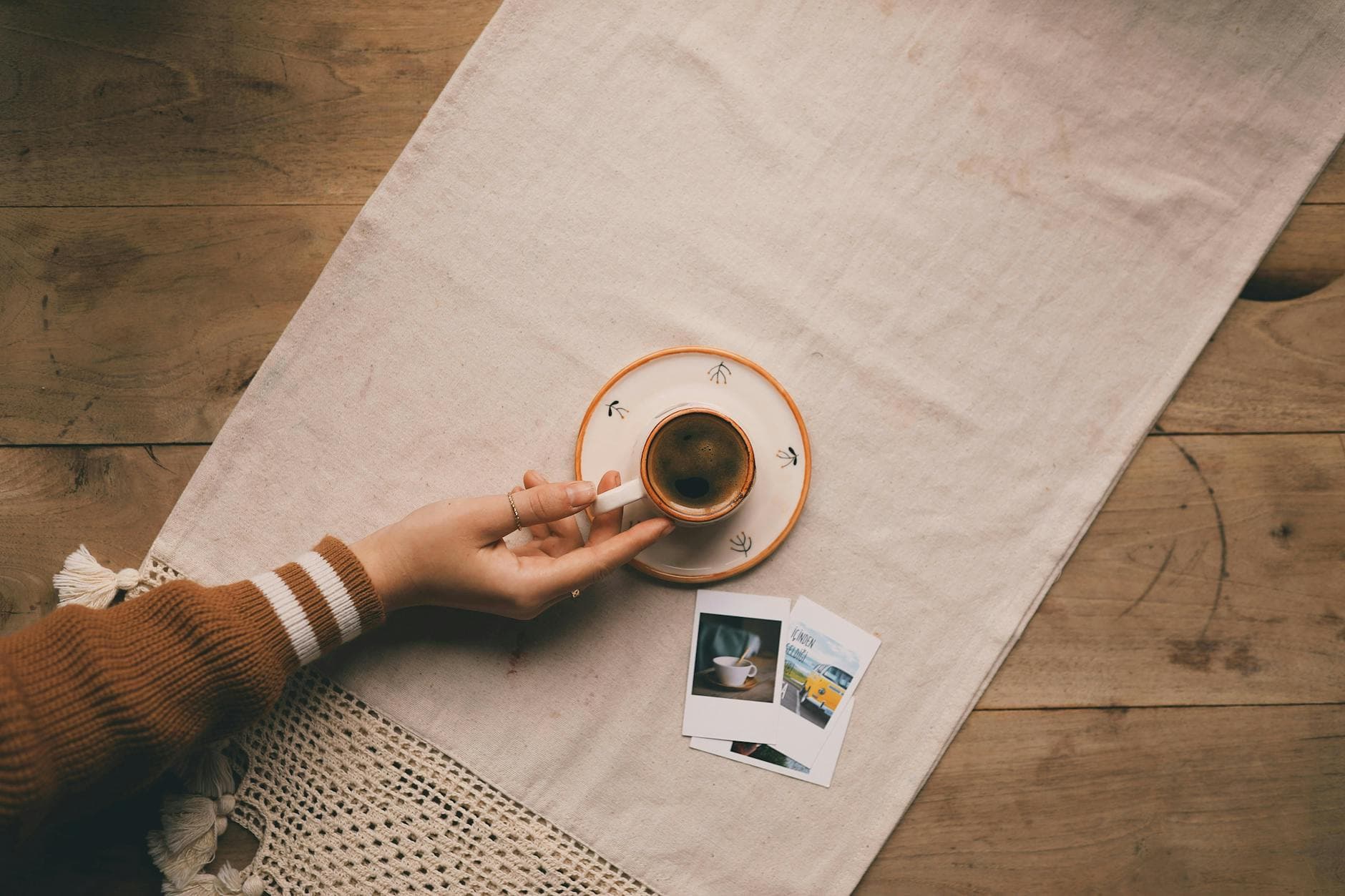 Best Disposable Camera Apps 2026: Dispo, Huji, and the Ones Worth Your Time