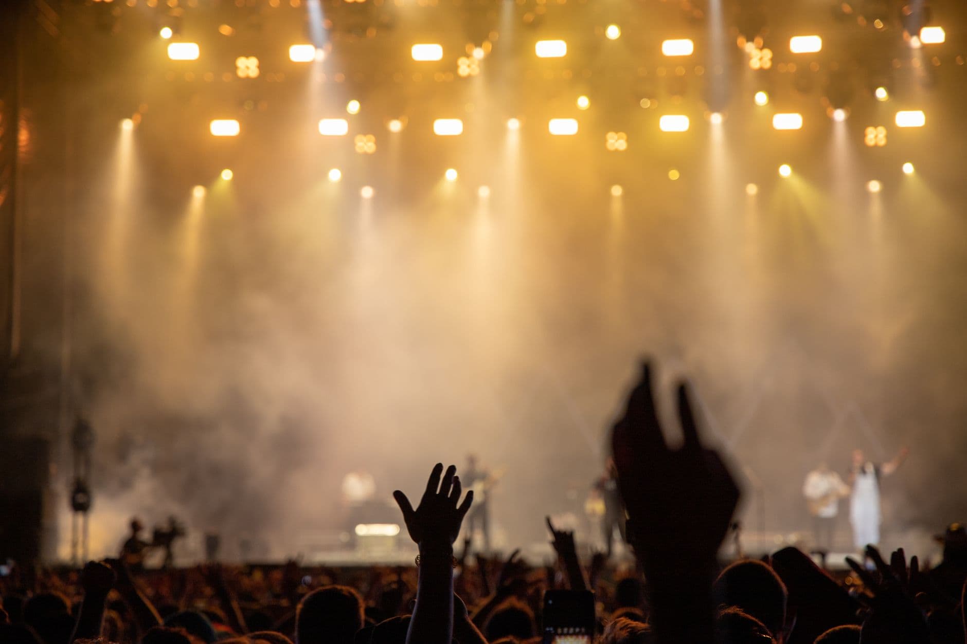 How to Send 1,000+ Event Photos Without Zip Files or Limits