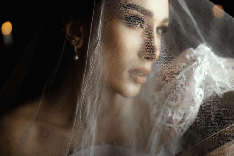 How to Build a Wedding Day Timeline That Runs on Schedule