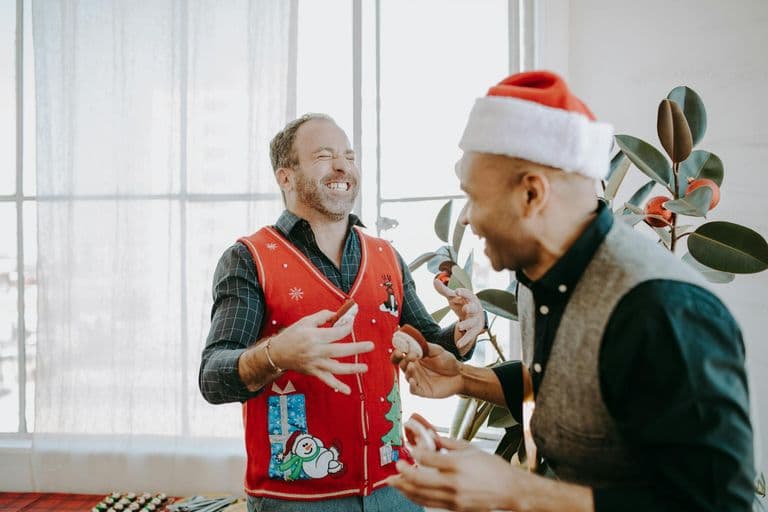 The Ultimate Guide to Capturing Candid Guest Photos at Parties