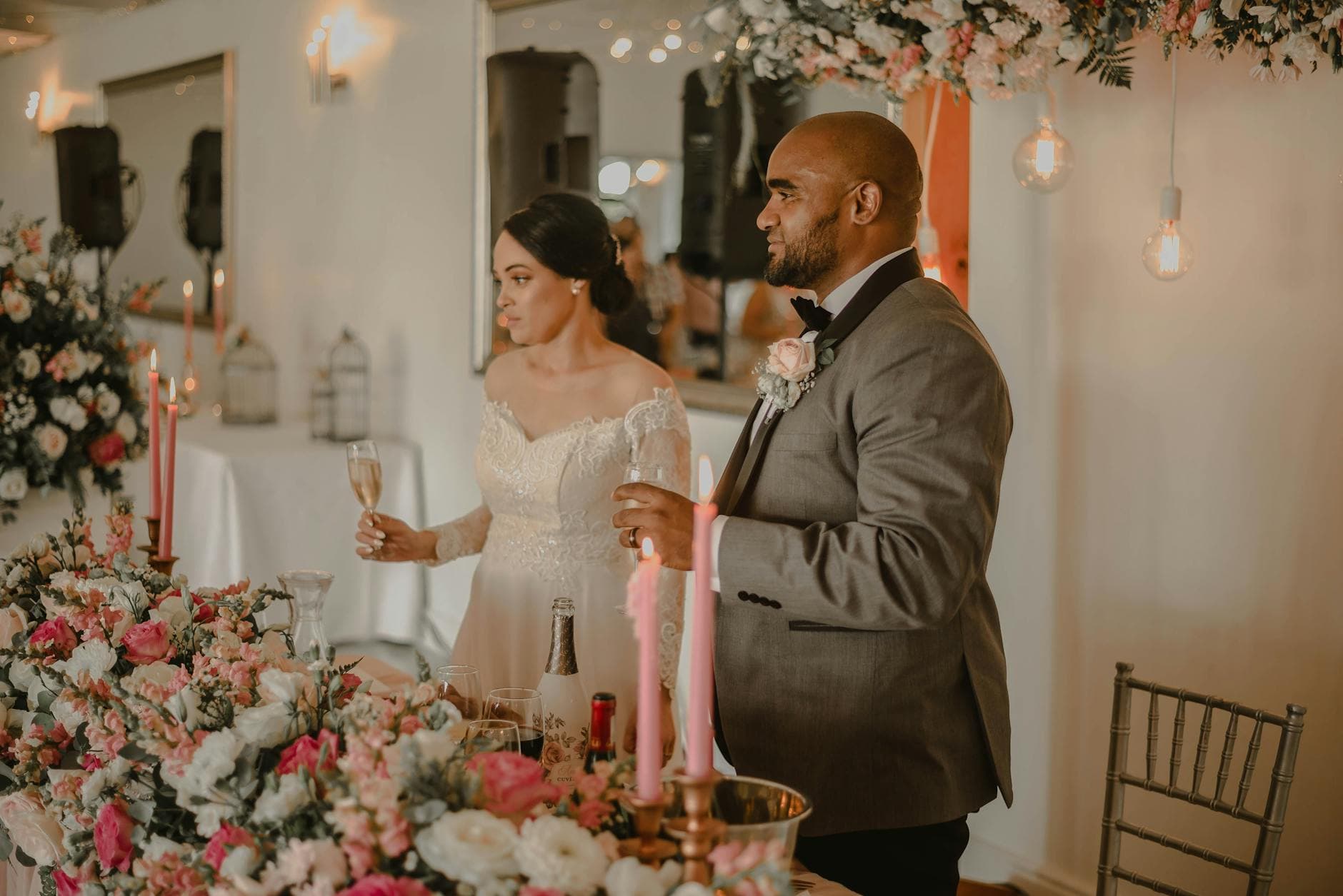 The Guestbook Problem: Why a Digital Photo Guestbook Beats Paper at Every Event