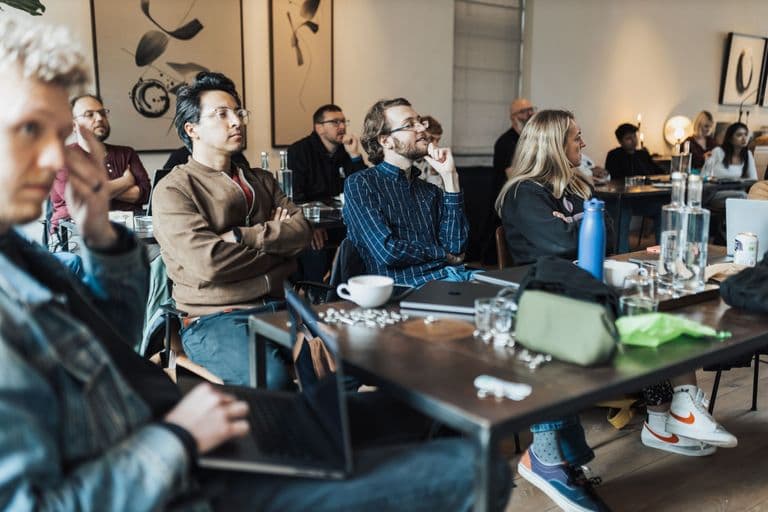 Conference Photo Sharing Across Multiple Tracks and Rooms