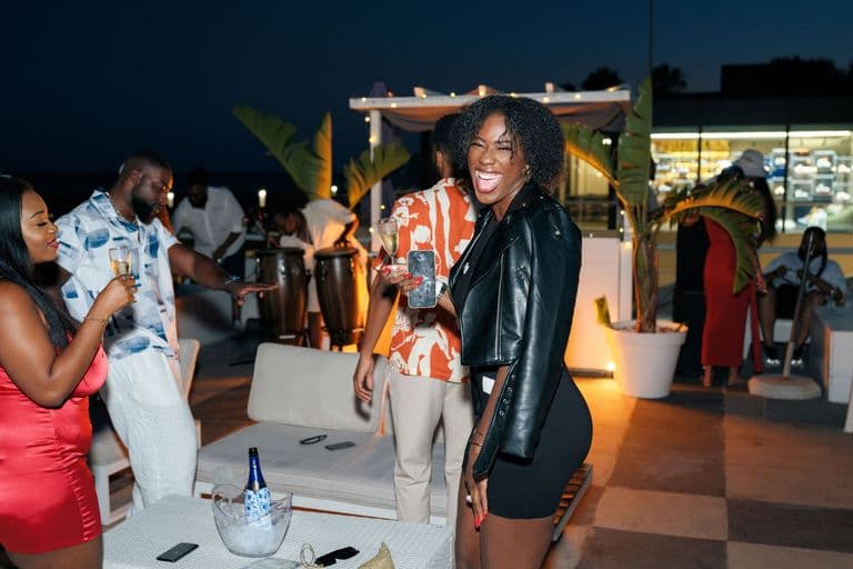How to Collect Photos From Event Guests Automatically