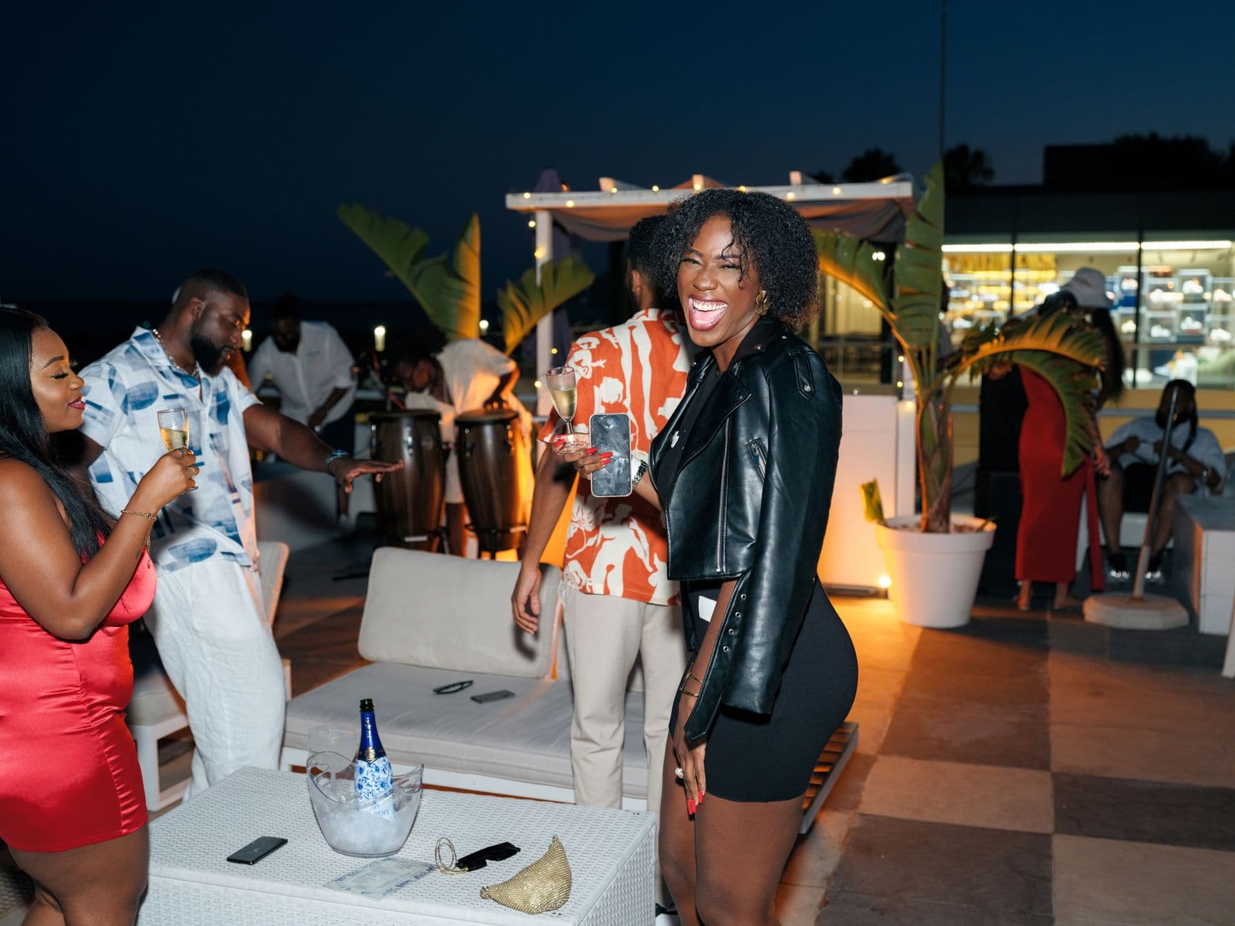 How to Collect Photos From Event Guests Automatically