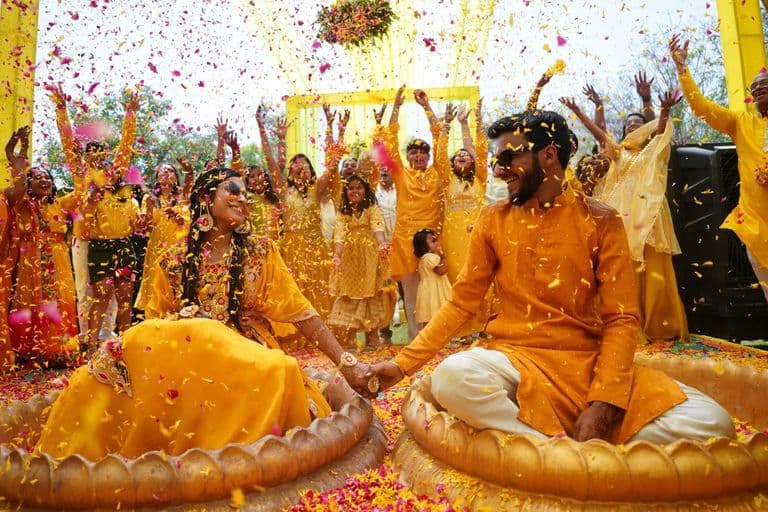 Wedding Photo Sharing Etiquette: The Unspoken Rules Every Guest Breaks