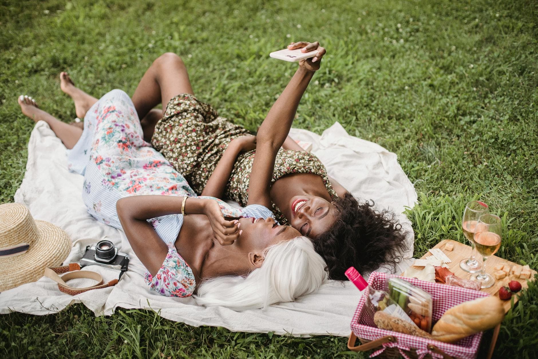 How to Share Lots of Photos (Without Losing Your Mind or Your Storage)