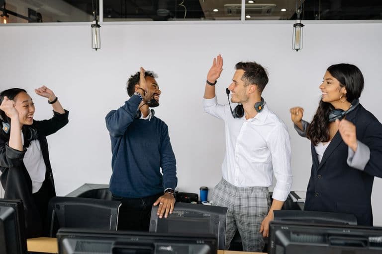 Sales Kickoff Photo Sharing: How to Turn a Mandatory Meeting Into a Team Memory