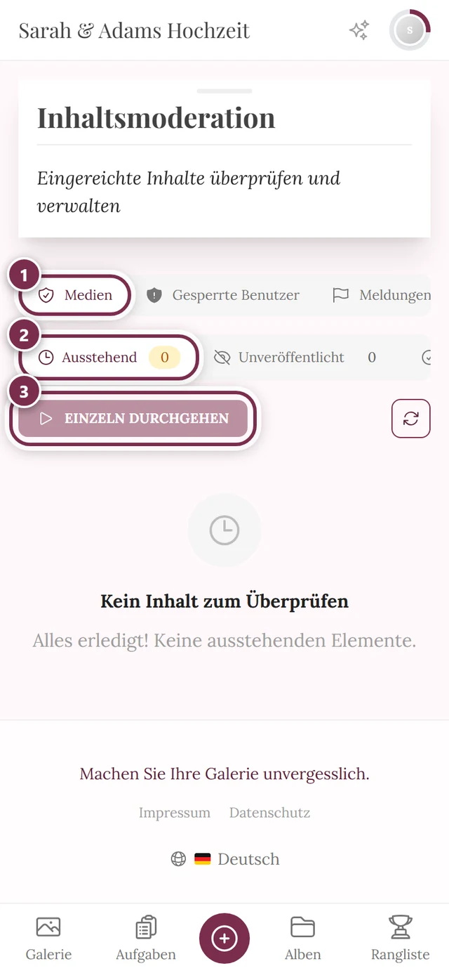 Moderationsseite ohne Admin-Rahmen mit markierter Reiterleiste, Statusfilter und Prüfmodus