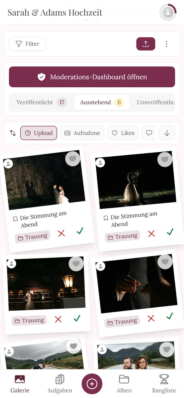 Galerie im Polaroid-Layout mit der Reiterleiste Veröffentlicht, Ausstehend und Unveröffentlicht sowie rotem X und grünem Häkchen auf den Kacheln