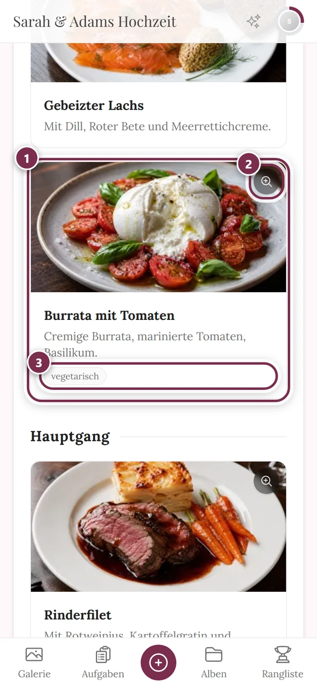 Nahaufnahme einer Gerichtkarte mit Foto, Lupe und dem Hinweis-Chip vegetarisch