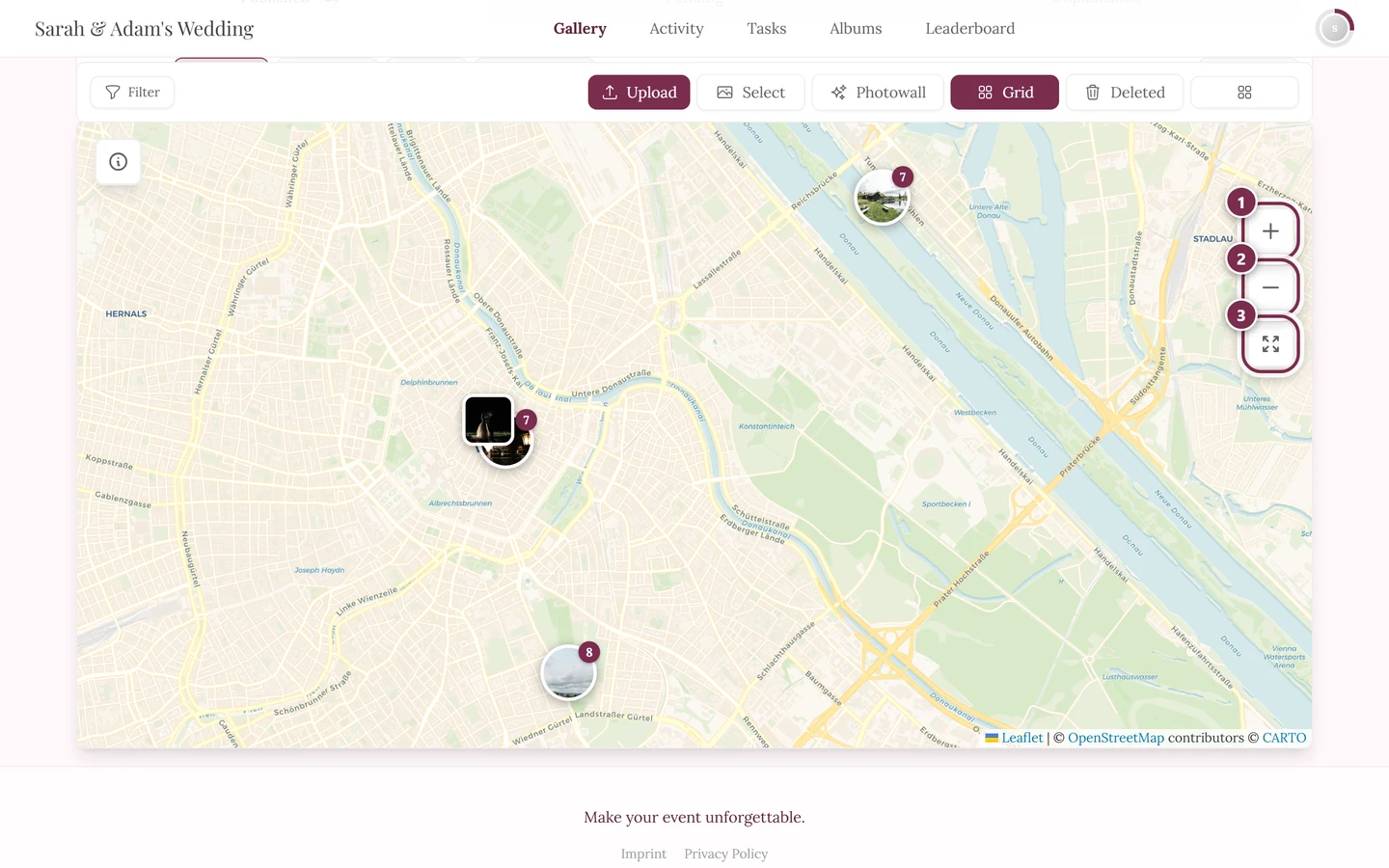 Map view with the three buttons in the top right highlighted