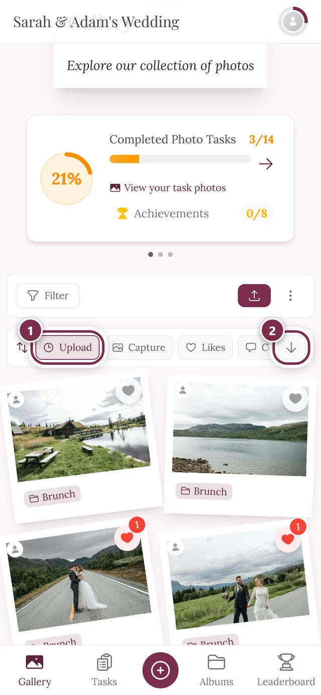 Sort bar above the photos with the sort criterion and the order button highlighted