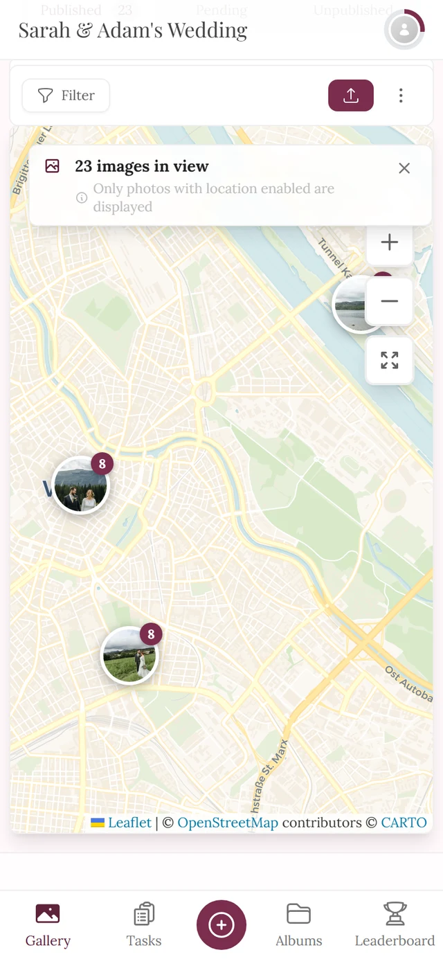 Expanded info card in the top left showing the number of images in view
