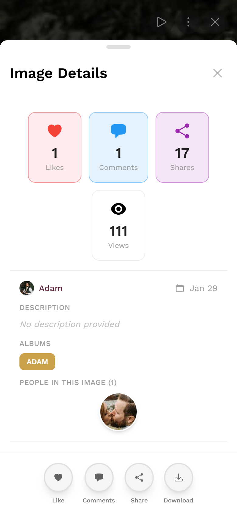 Image details dialog with statistics, uploader, date, album, people and capture info