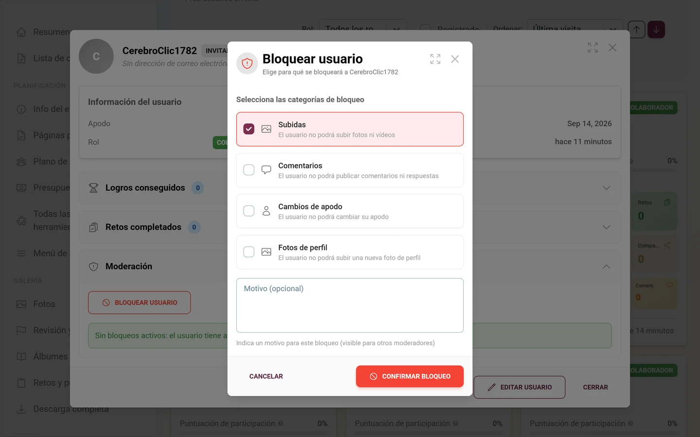 Diálogo Bloquear usuario con las cuatro categorías, Subidas marcada y el campo Motivo