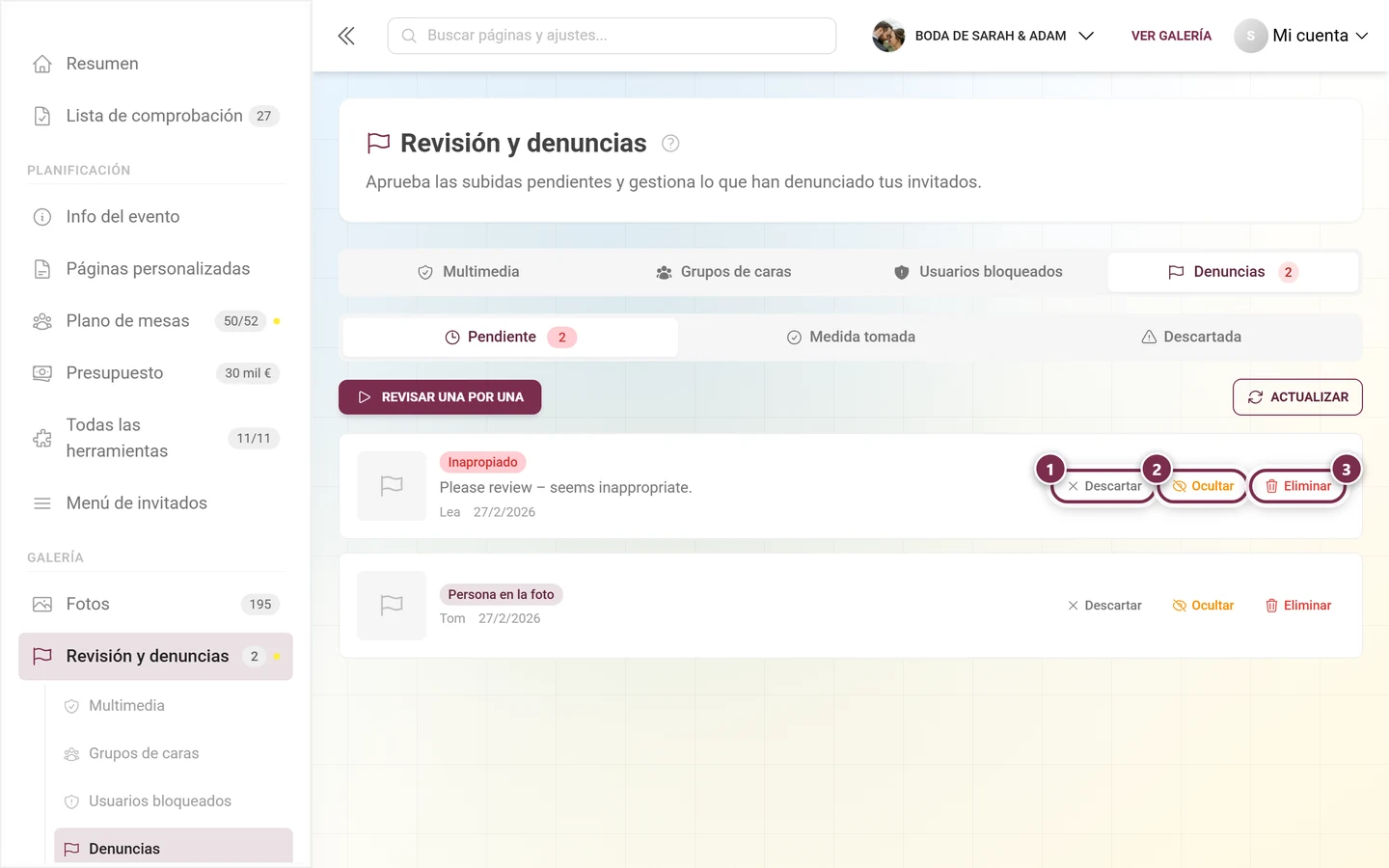 Fila de una denuncia abierta con los tres botones Descartar, Ocultar y Eliminar