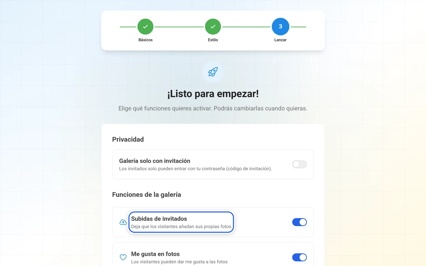 Paso del asistente Listo para empezar con la lista de interruptores bajo Funciones de la galería