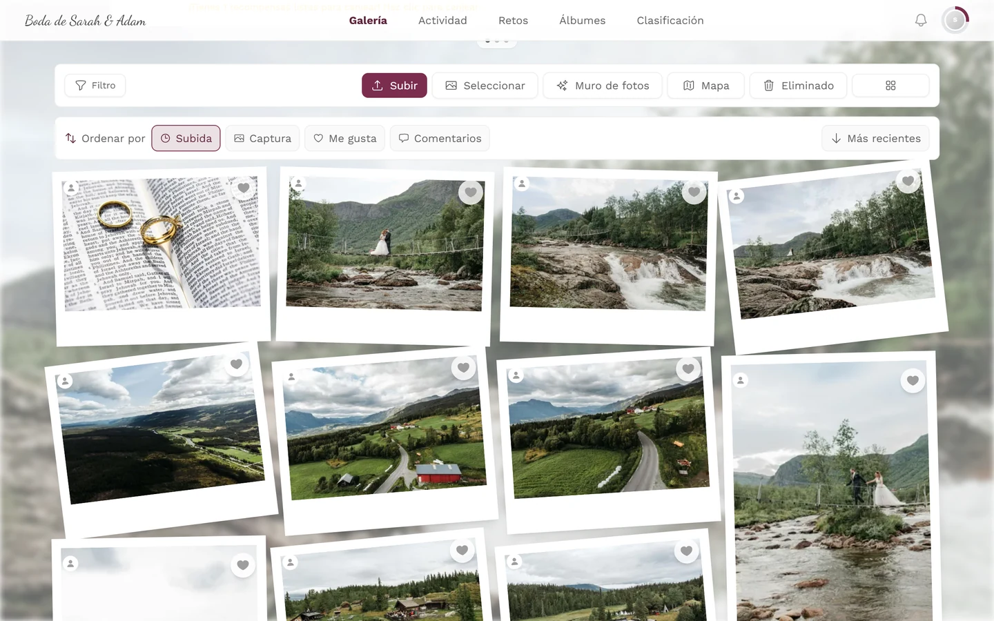 Barra de orden rápido sobre la cuadrícula de fotos con Subida, Captura, Me gusta y la flecha de dirección