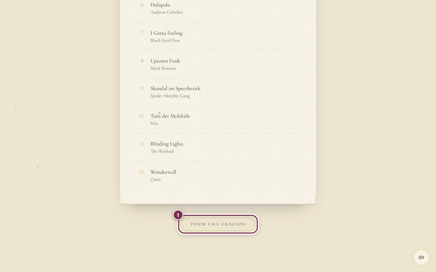 Sección Nuestra playlist en la invitación con una lista numerada de canciones y el botón Pedir una canción