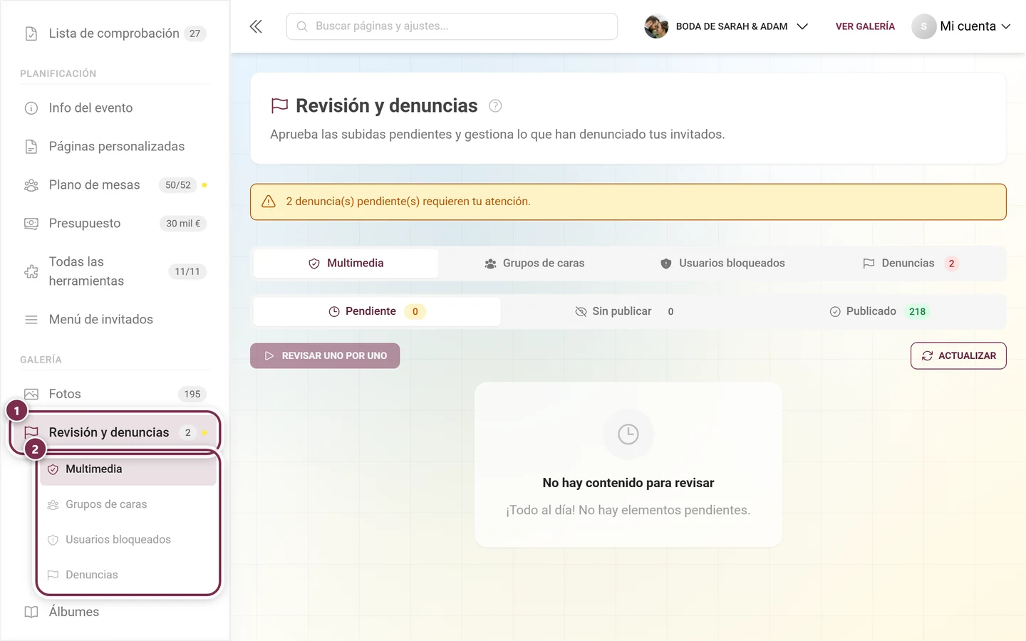 Barra lateral del panel de administración con la entrada Revisión y denuncias y sus subentradas marcadas