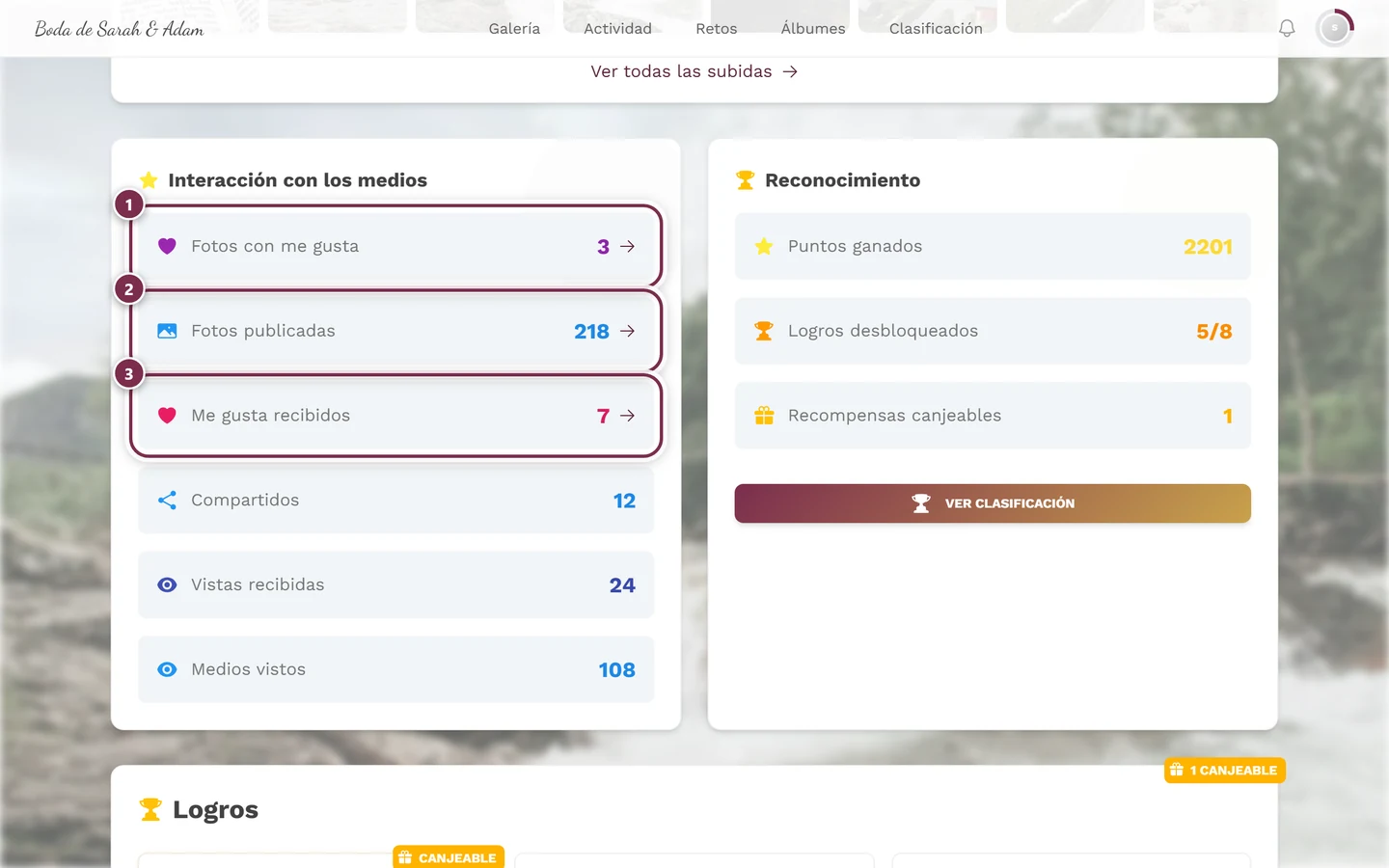 Tarjetas de estadísticas con tres marcas en la tarjeta de interacción con los medios