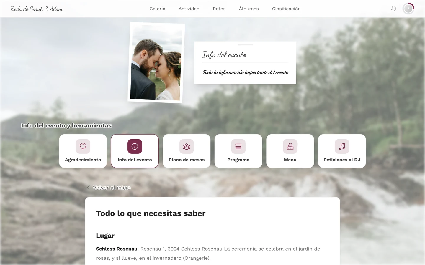 Página de la herramienta Info del evento desde la vista del invitado con apartados sobre lugar, cómo llegar y aparcamiento