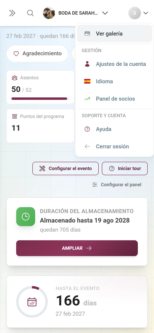 Menú de cuenta abierto en el área de administración con la sección Gestión