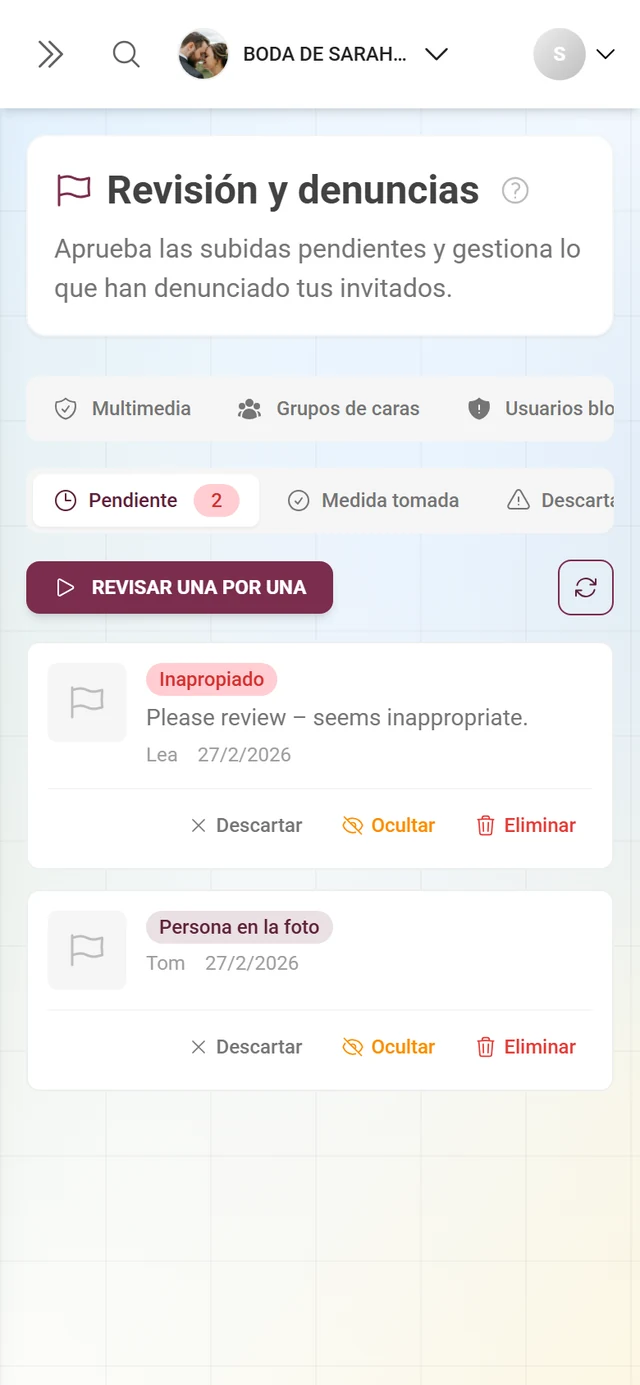 Pestaña Denuncias con el contenido denunciado, las etiquetas de motivo y las acciones Descartar, Ocultar y Eliminar