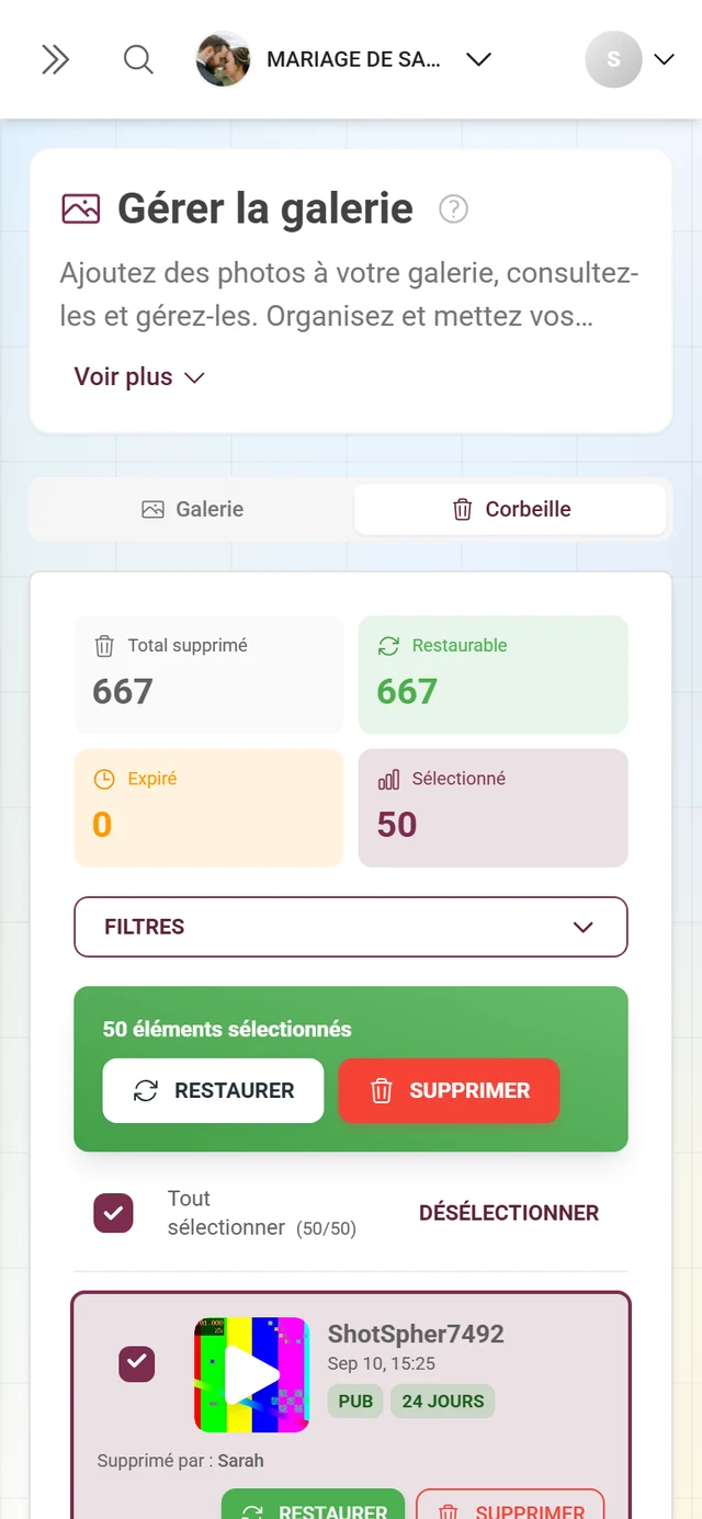 Corbeille avec un élément coché et la barre d'actions verte affichant Restauration groupée et Suppression groupée