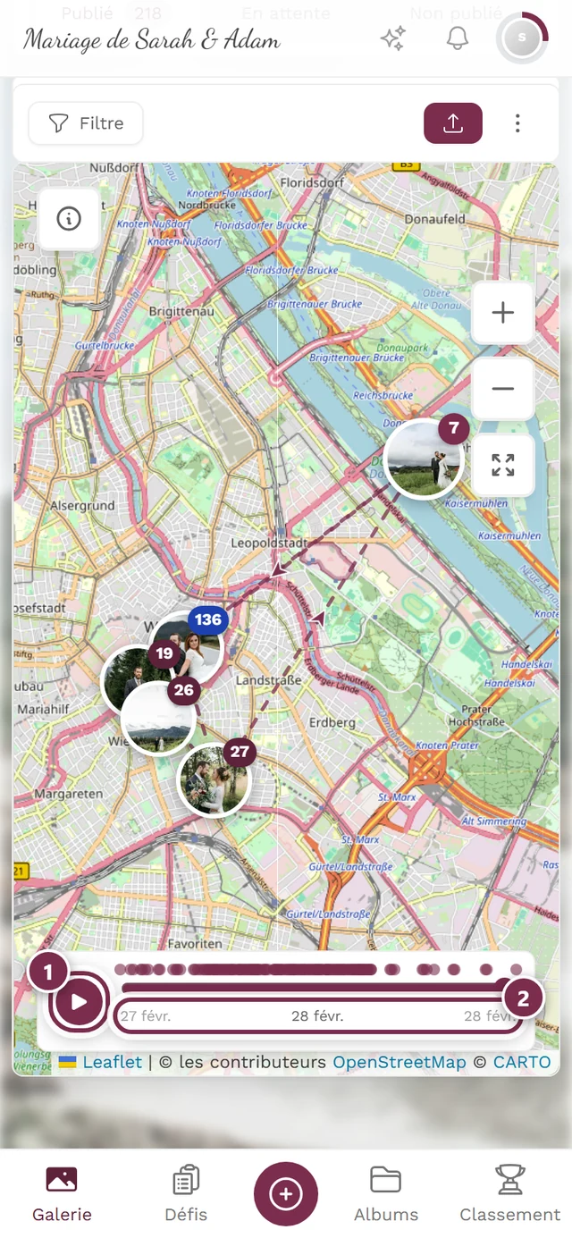 Chronologie en bas de la carte avec le bouton de lecture et les libellés de date mis en évidence