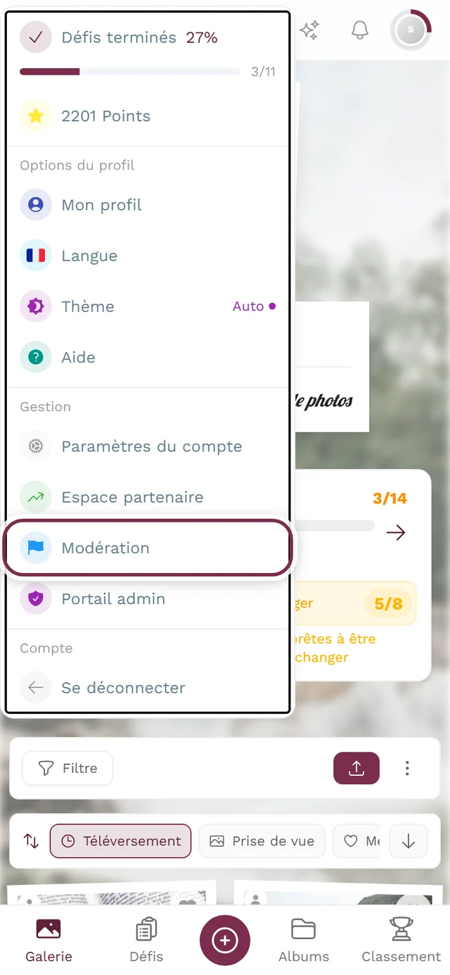 Menu du profil ouvert, l'entrée Modération dans la section Gestion est mise en évidence