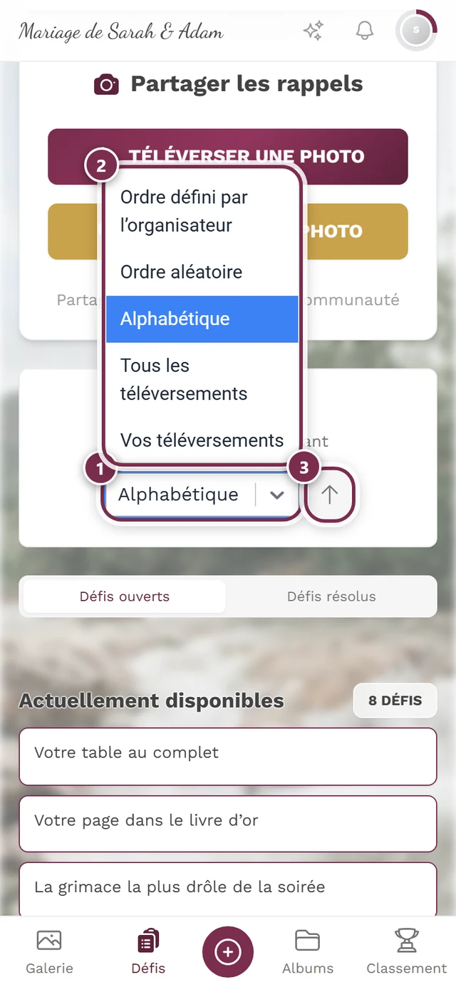 Sélecteur de tri ouvert avec quatre repères : sélecteur, liste d'options, flèche de direction, Mélanger à nouveau