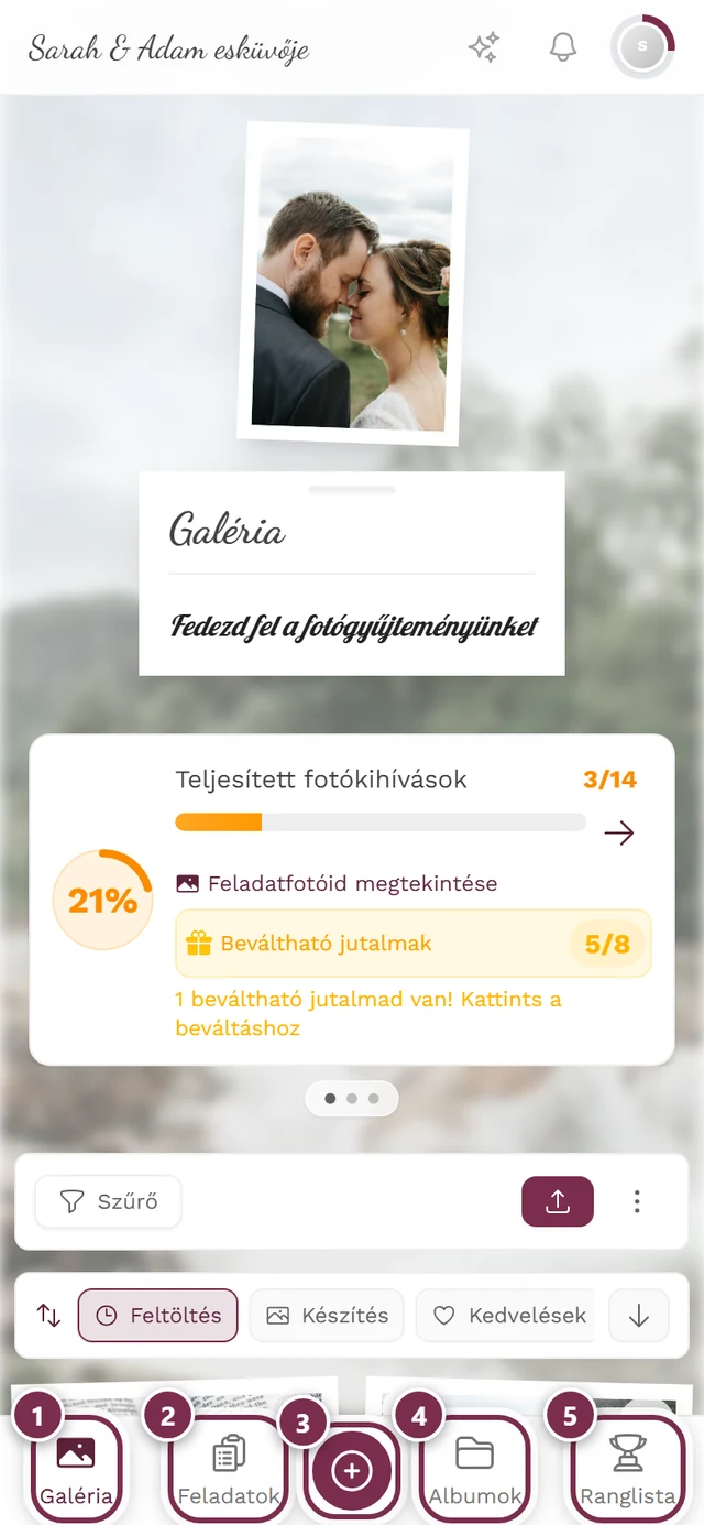 Alsó navigációs sáv mobilon, középen egy nagy feltöltő gombbal