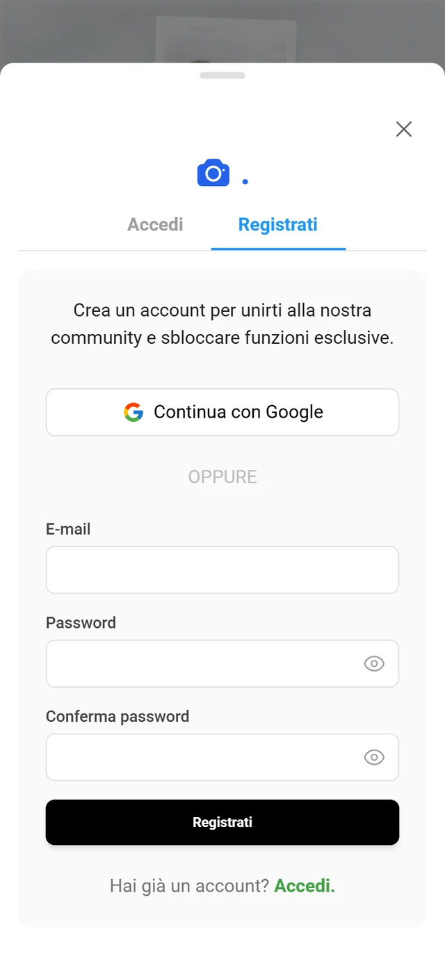 Vista Registrati con i campi E-mail, Password e Conferma password
