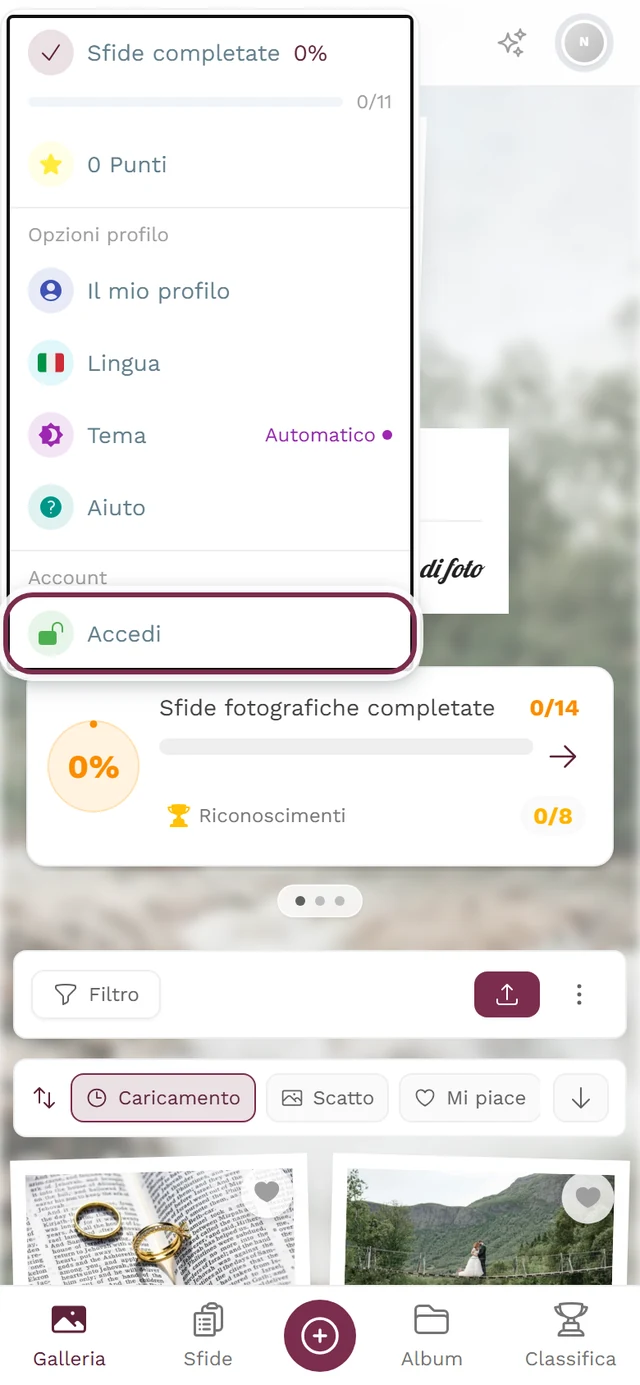 Menu del profilo in alto a destra aperto, la voce Accedi è evidenziata