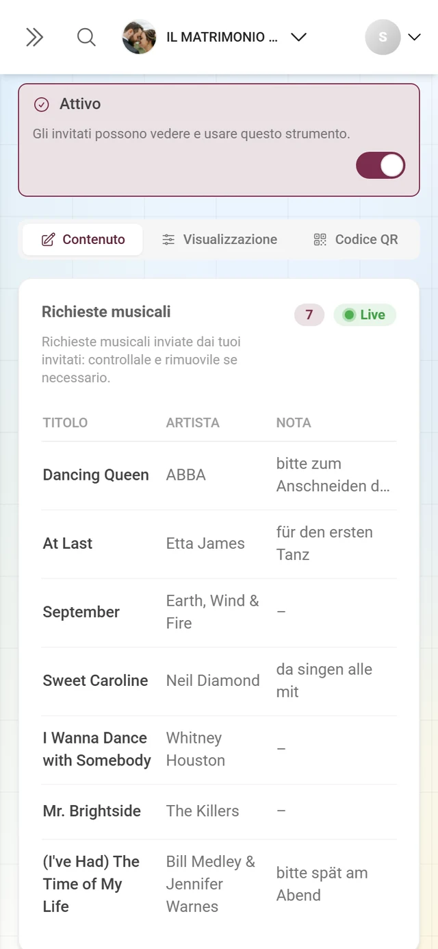 Lista dal vivo delle richieste musicali con titolo, artista e mittente
