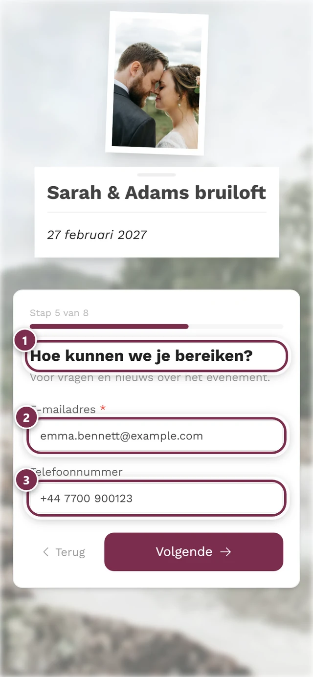Stap Hoe kunnen we je bereiken met een verplicht veld voor het e-mailadres en een optioneel telefoonveld
