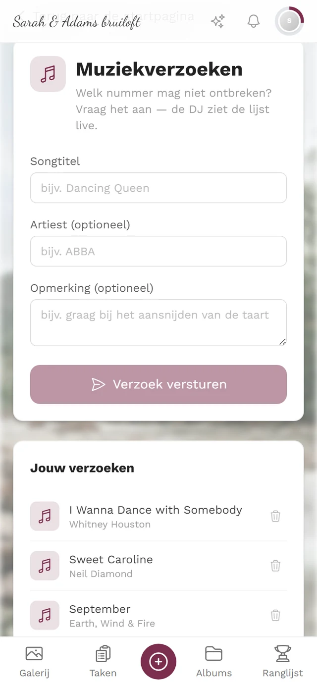 Formulier voor muziekverzoeken met de velden Songtitel, Artiest en Opmerking
