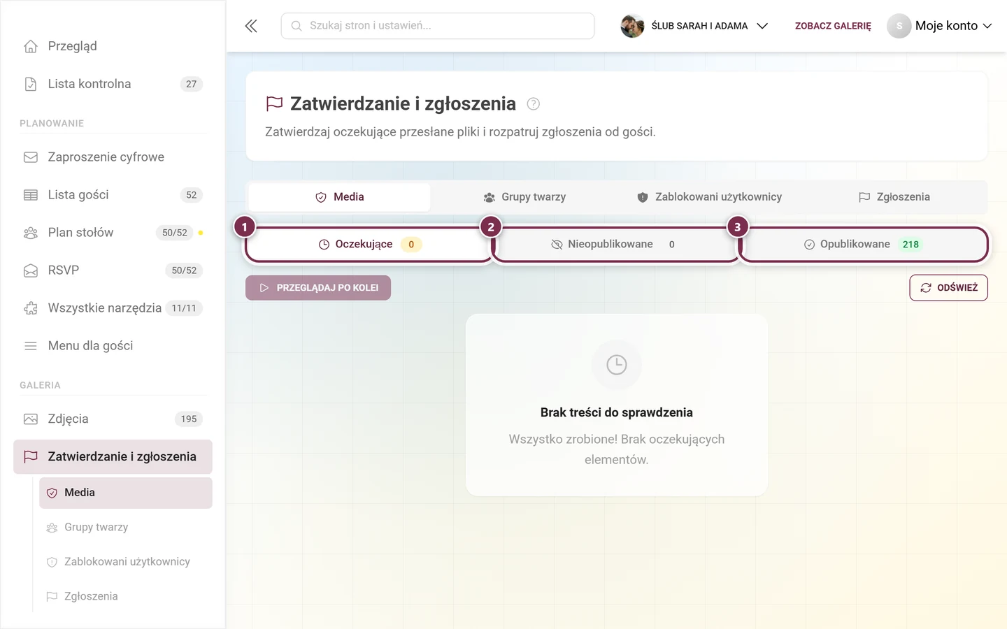 Trzy karty statusu wewnątrz karty Media, wszystkie trzy zaznaczone