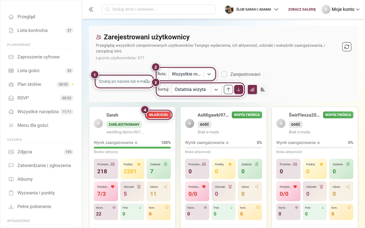 Lista uczestników w formie kart, zaznaczone pole wyszukiwania, filtr ról, sortowanie i chip roli na karcie