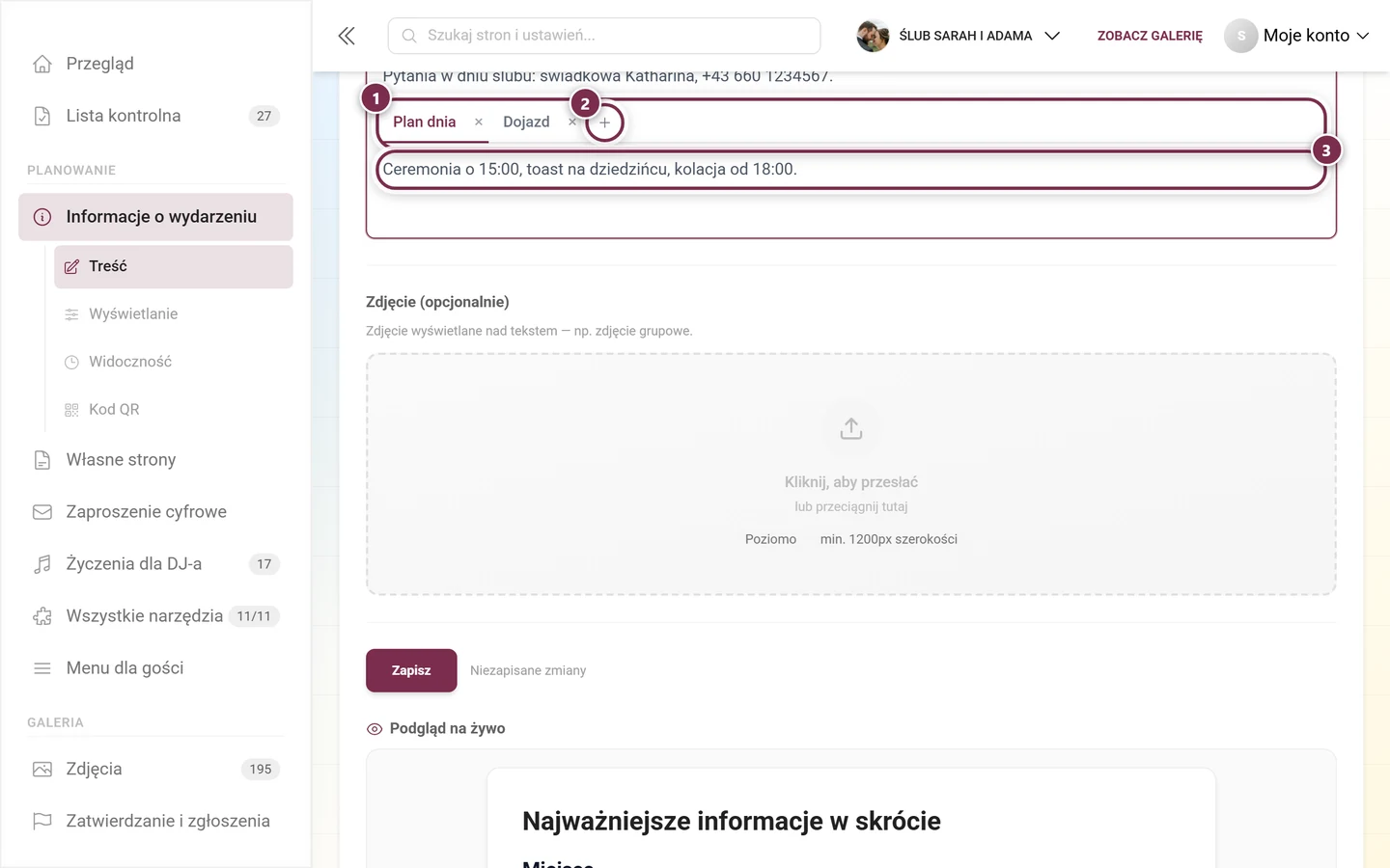 Blok zakładek w edytorze z paskiem zakładek, przyciskiem plus i treścią aktywnej zakładki