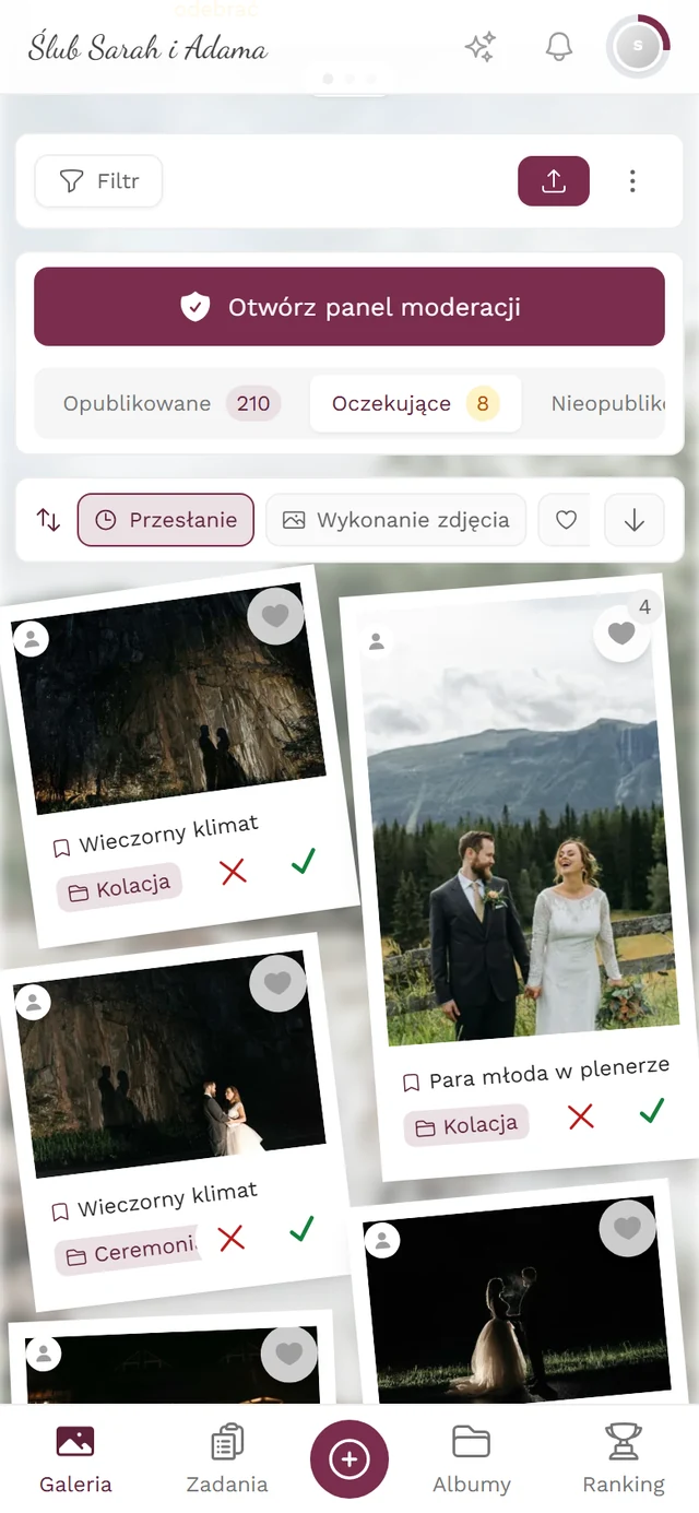 Galeria w układzie polaroidów z paskiem kart Opublikowane, Oczekujące i Nieopublikowane oraz czerwonym X i zielonym ptaszkiem na kafelkach