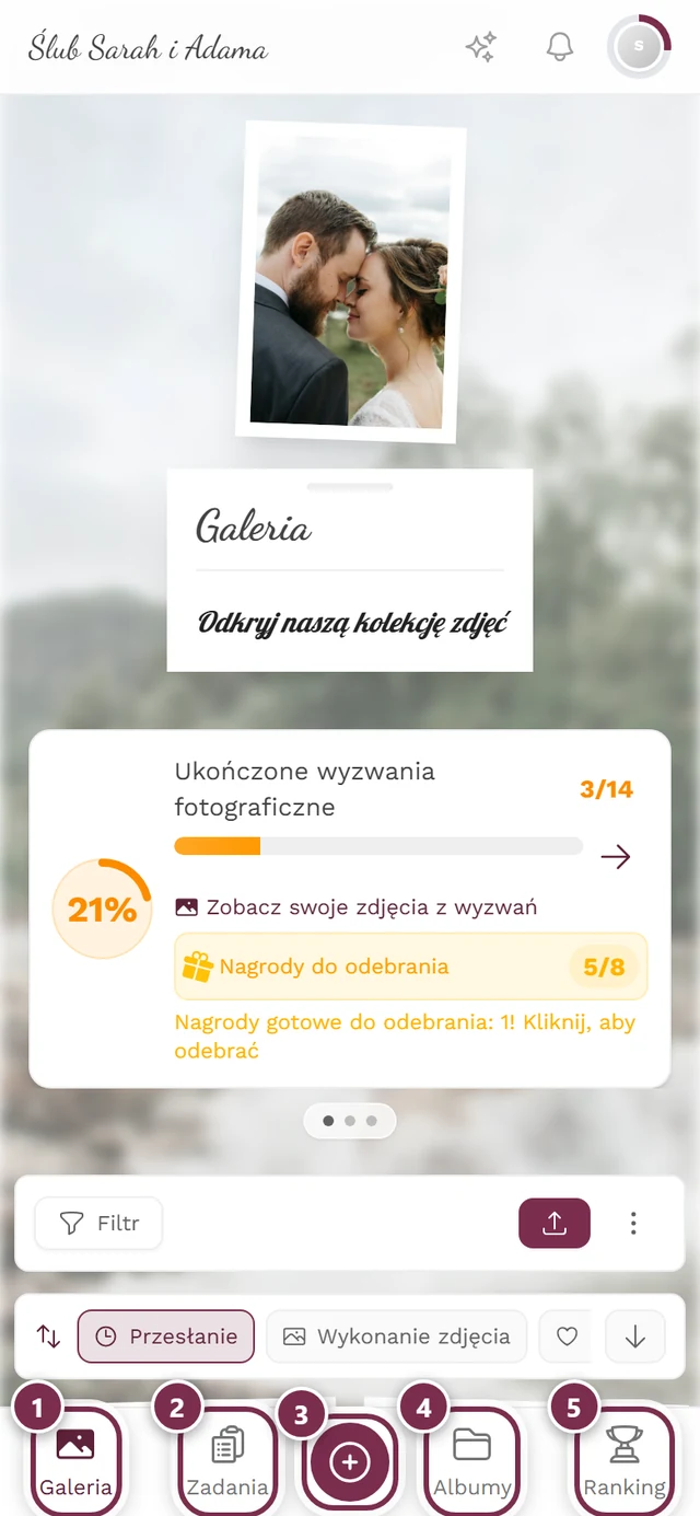 Dolny pasek nawigacji na telefonie z dużym przyciskiem przesyłania pośrodku