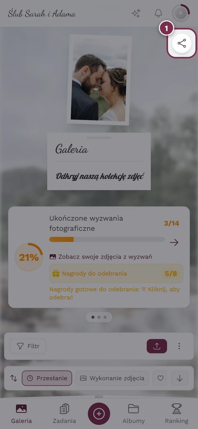 Galeria z wyróżnioną okrągłą ikoną udostępniania w prawym górnym rogu