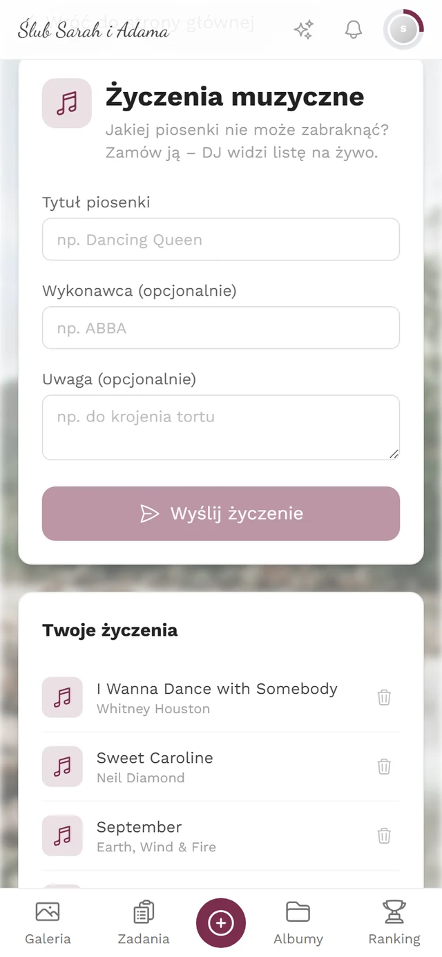 Formularz życzeń muzycznych z polami Tytuł piosenki, Wykonawca i Uwaga