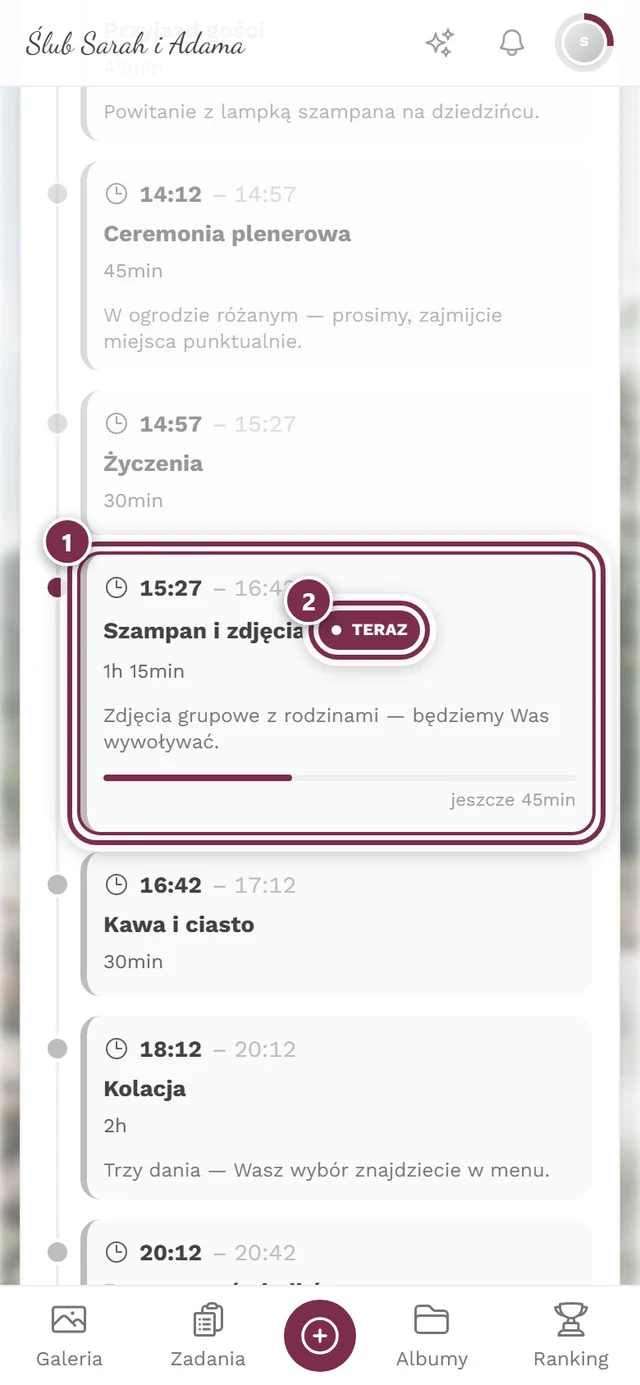 Harmonogram w trakcie wydarzenia z zaznaczonym bieżącym punktem programu i oznaczeniem Teraz