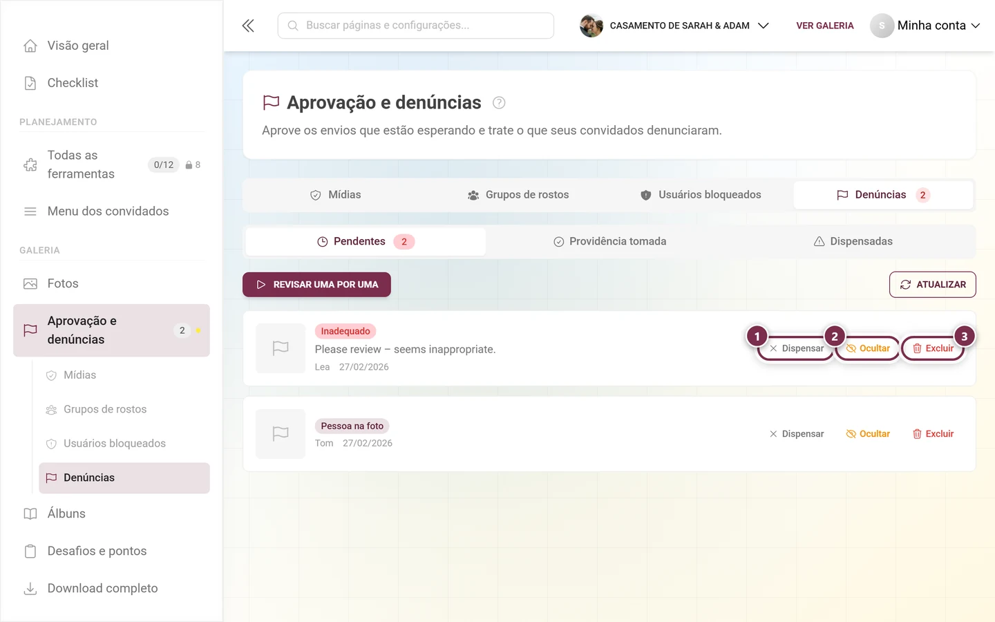 Linha de uma denúncia aberta com os três botões Dispensar, Ocultar e Excluir