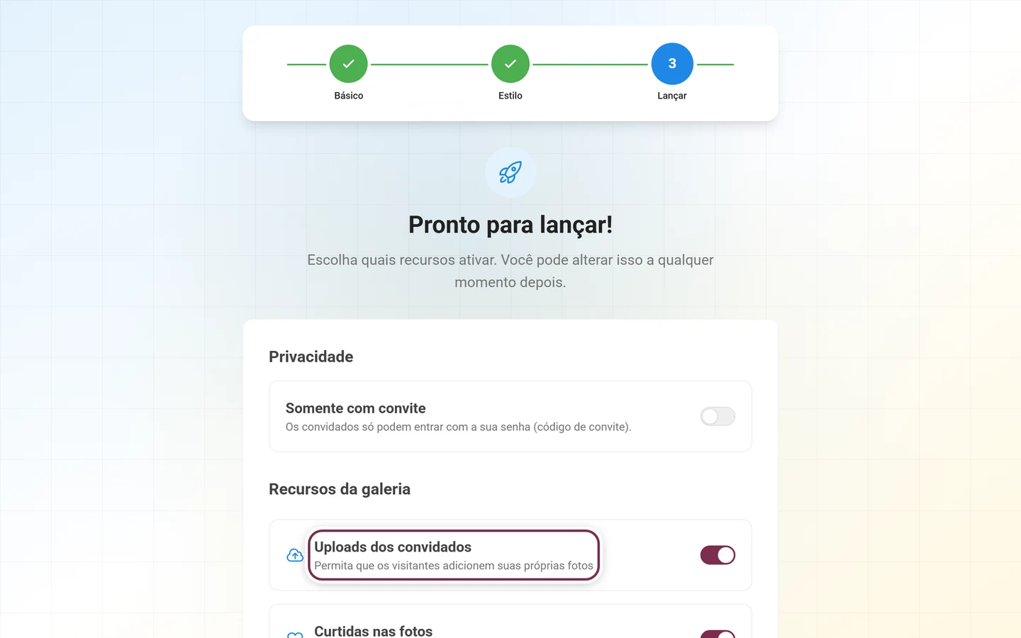 Etapa do assistente Pronto para lançar com a lista de interruptores em Recursos da galeria